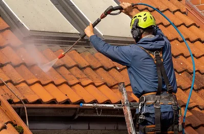 Démoussage et hydrofuge de toiture à Huberville